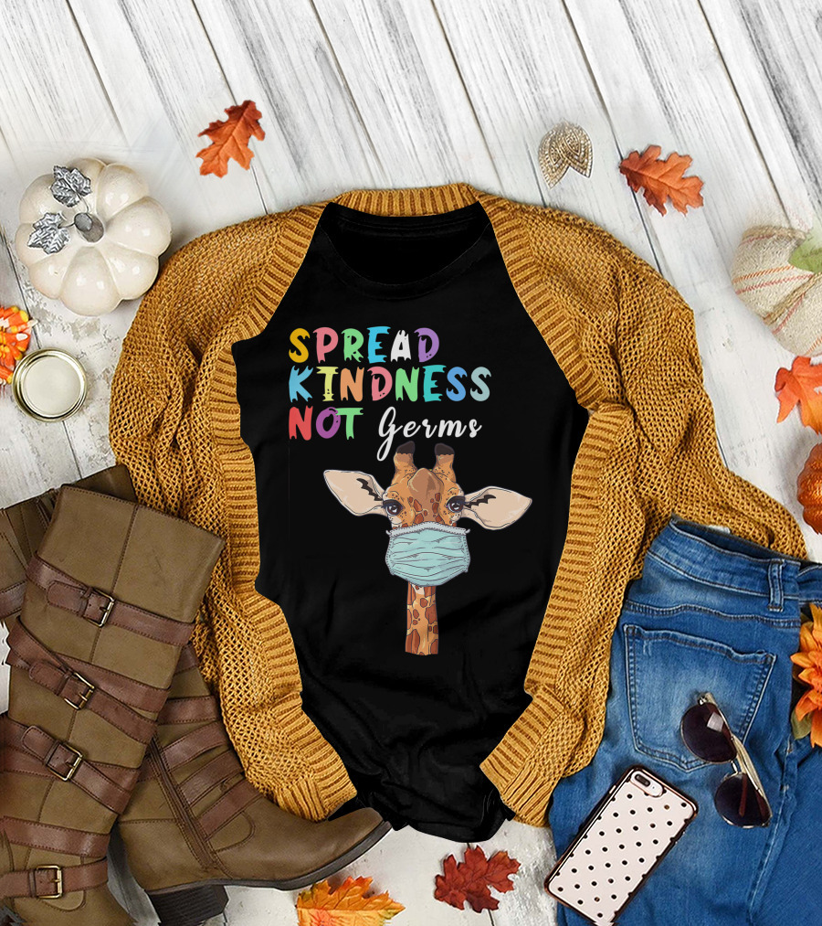 Spread Kindness Not Germs Cute Giraffe Lover Animal Wearing Mask T-Shirt