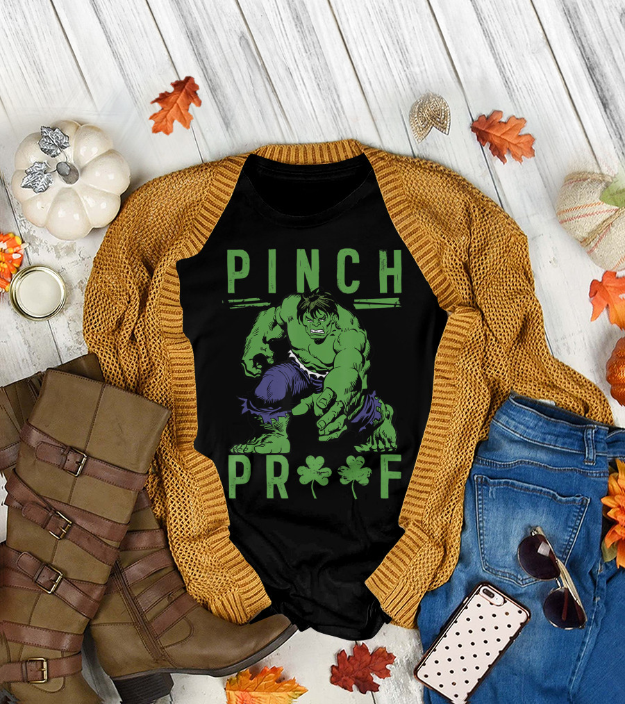 Marvel Hulk Pinch Proof St Pattys Vintage Two Clovers T-Shirt