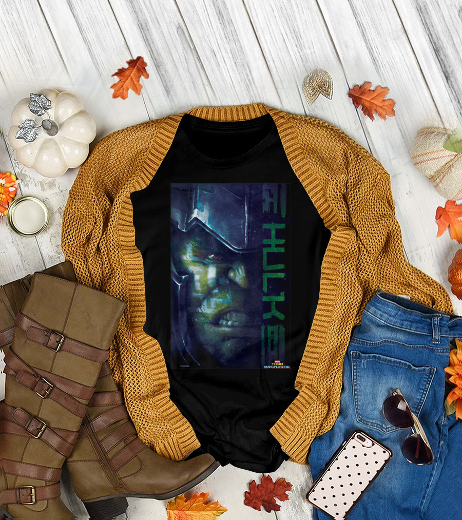 Marvel Thor Ragnarok Hulk Gladiator Half Profile Helmeted Hulk Stark Green Face T-Shirt
