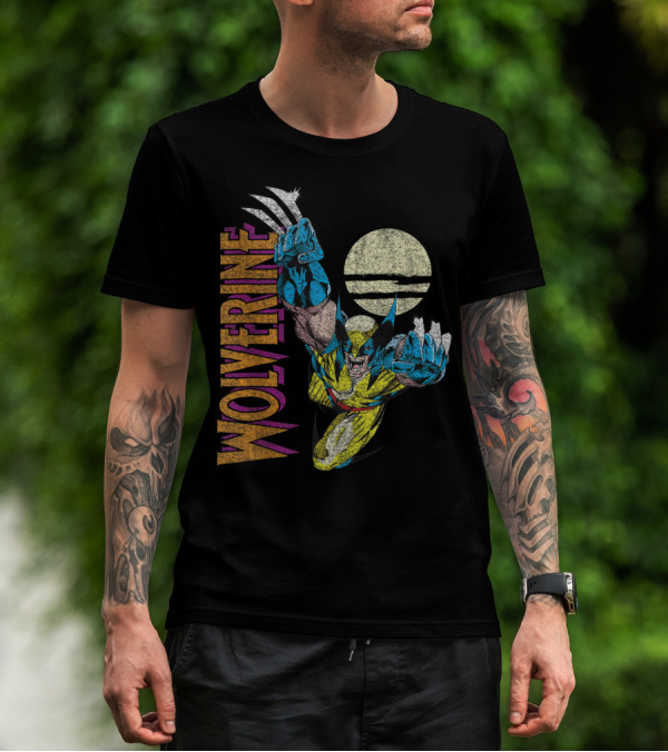 Wolverine Claws Out With Full Moon X-Men Action Shot T-Shirt