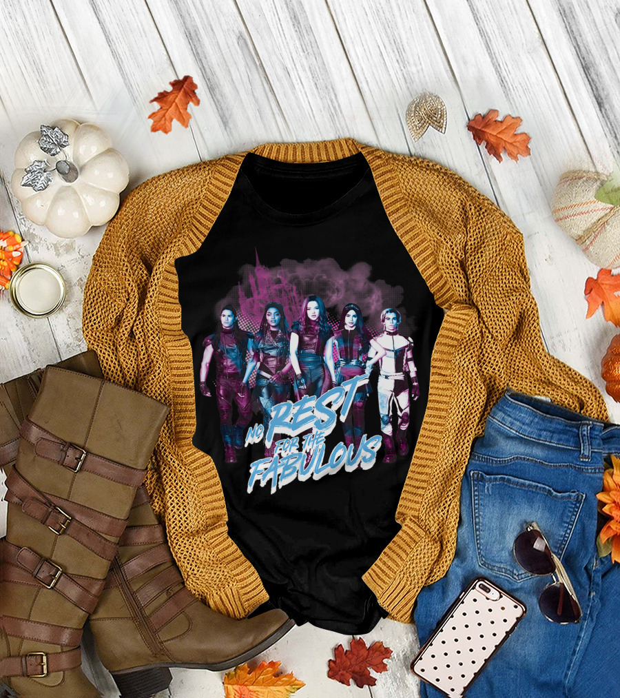 Disney Descendants 3 No Rest For The Fabulous Villain Kids Group Castle Background T-Shirt