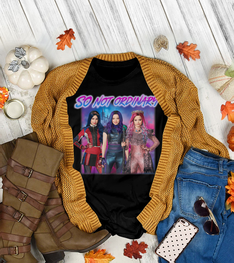 Disney Descendants 3 So Not Ordinary Mal Evie Audrey Castle Background T-Shirt