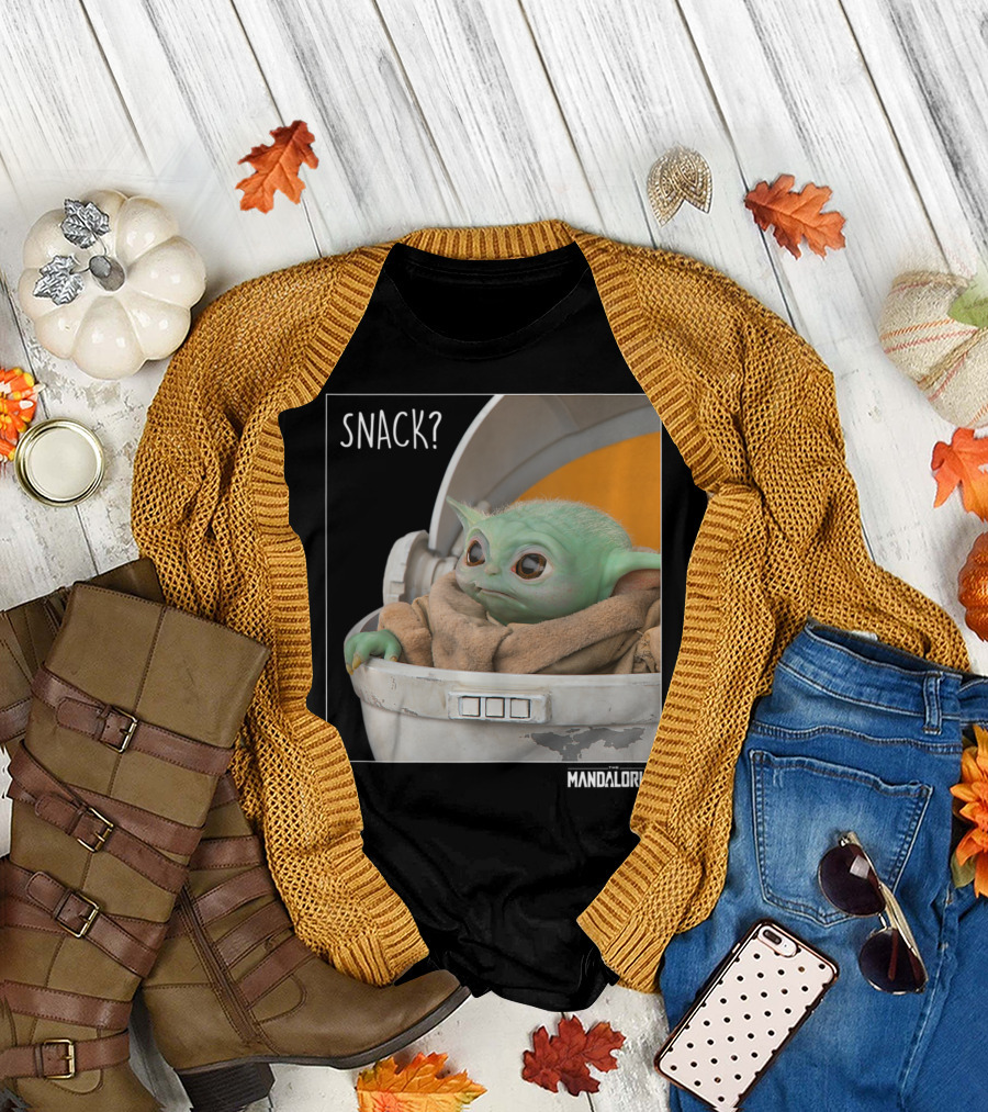Star Wars The Mandalorian The Child Snack? T-Shirt