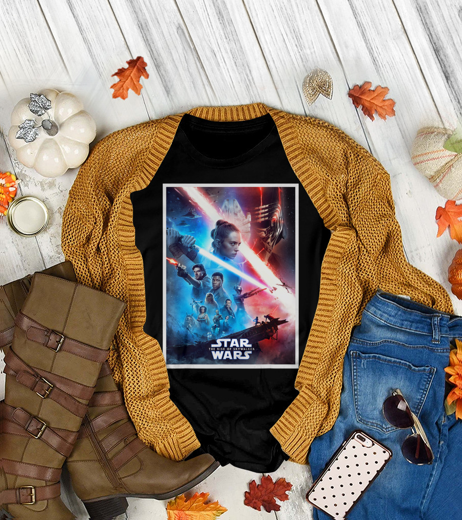 Star Wars The Rise Of Skywalker Characters Movie Poster Rey Kylo Ren Lightsabers T-Shirt
