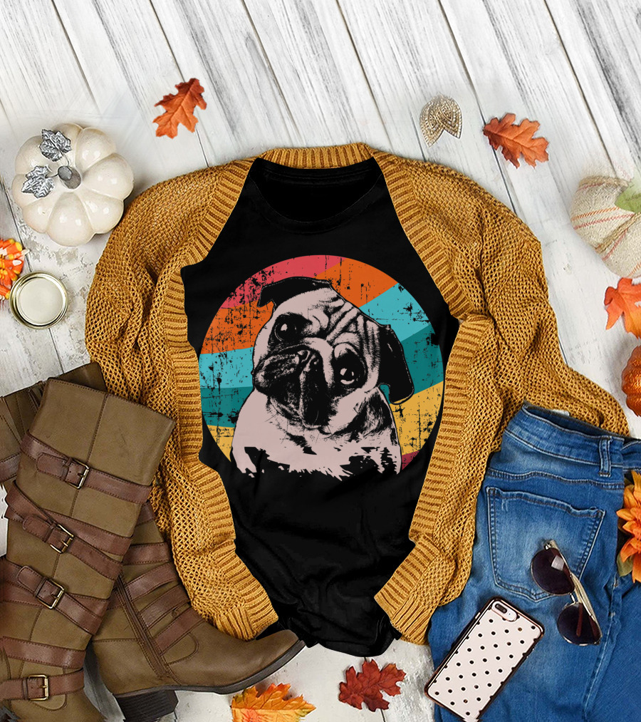 Pug Vintage Retro Rainbow Circle T-Shirt