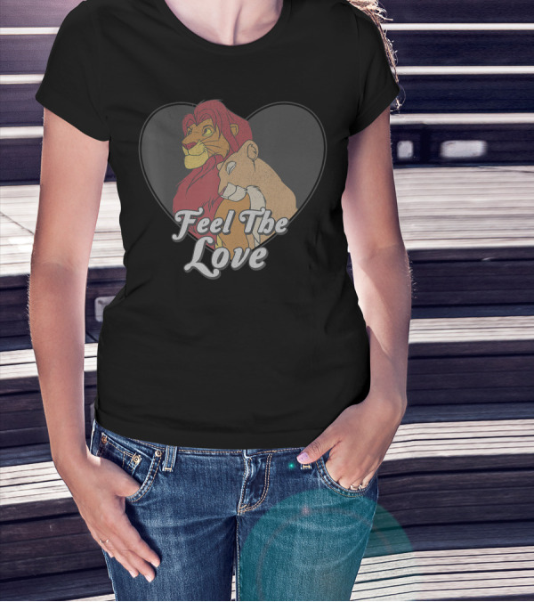 Disney The Lion King Feel The Love Valentine's Day Simba And Nala Heart T-Shirt
