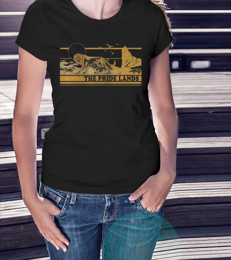 Disney The Lion King Vintage The Pride Lands African Sunset Scene T-Shirt