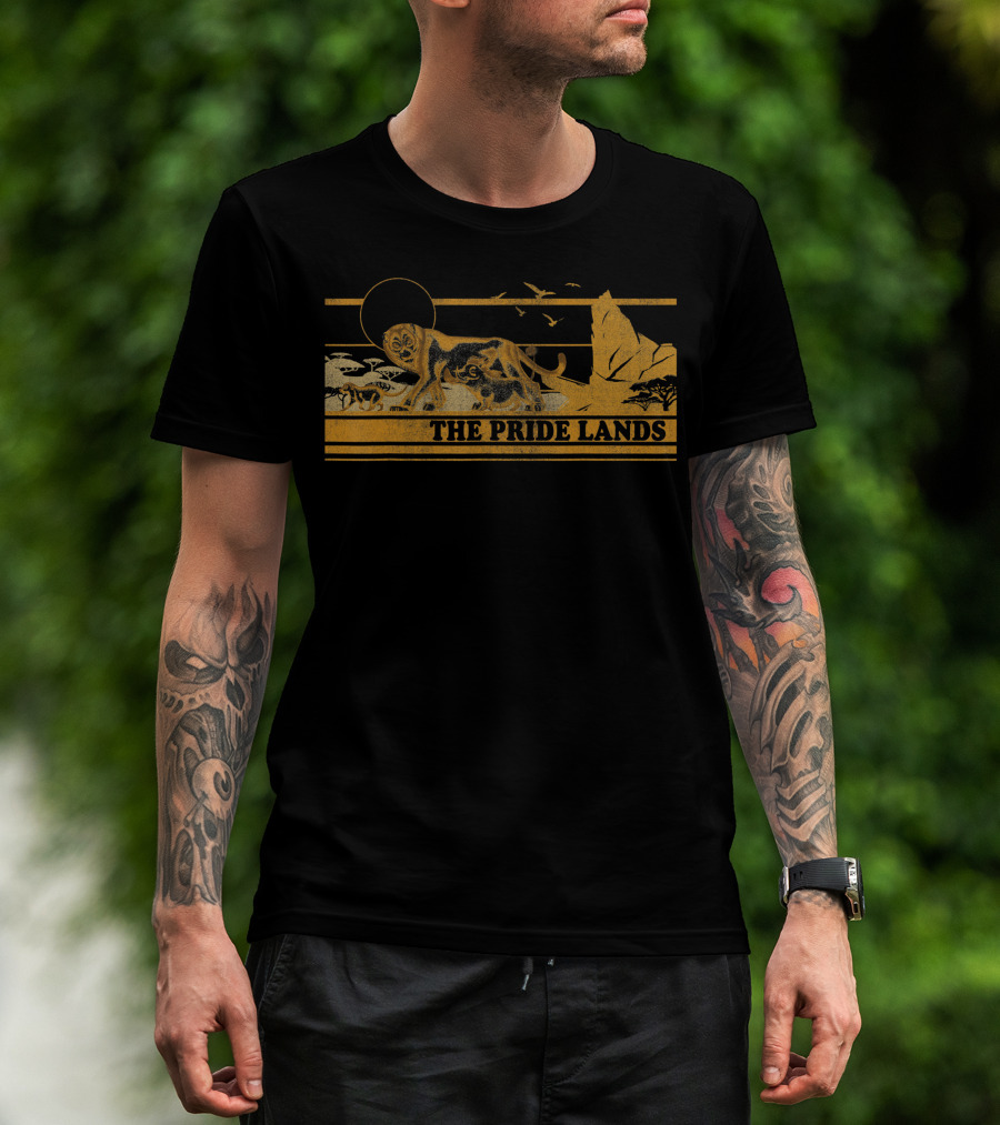 Disney The Lion King Vintage The Pride Lands African Sunset Scene T-Shirt