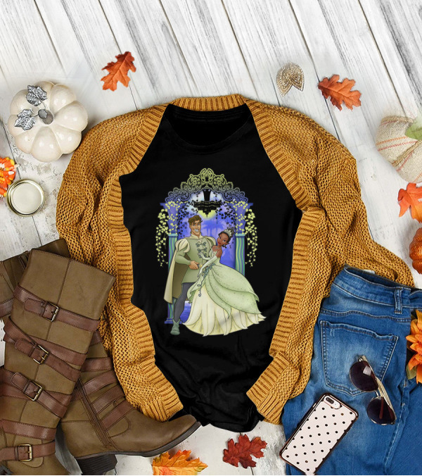 Disney The Princess And The Frog Tiana And Naveen Dancing Romance Scene T-Shirt