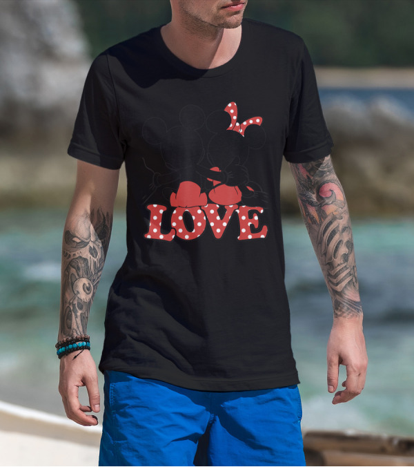 Valentines Disney Mickey Minnie Love Hug Polka Dot T-Shirt