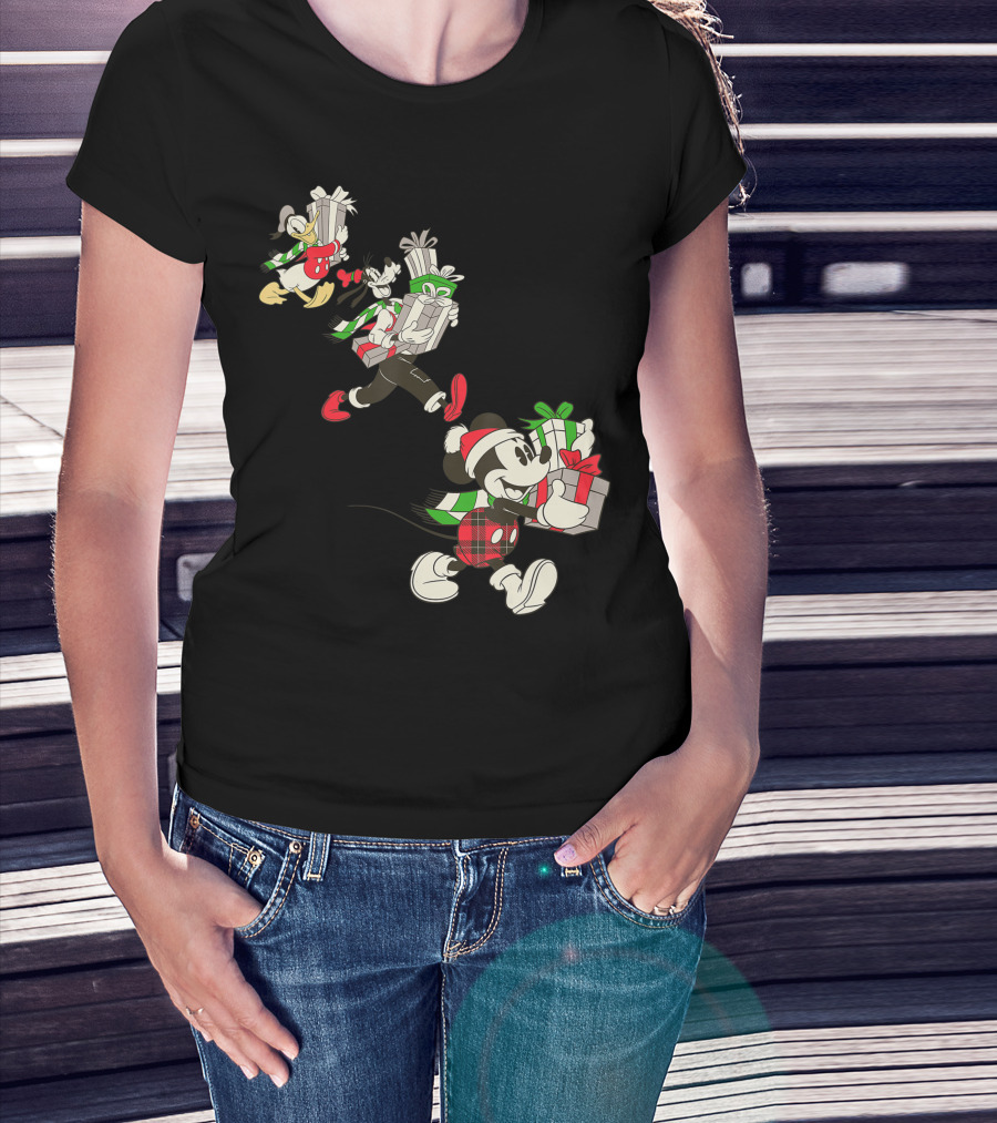 Vintage Disney Mickey Goofy Donald Holiday Presents T-Shirt