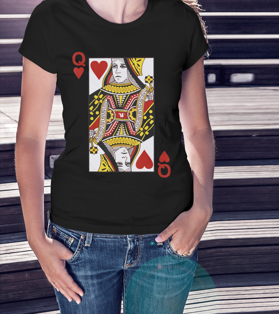 Queen Of Hearts Blackjack Cards Poker 21 Q Couple Card T-Shirt