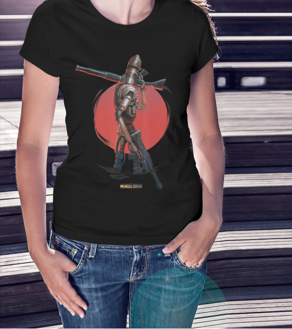 Star Wars The Mandalorian IG-11 Against Red Circle Background T-Shirt