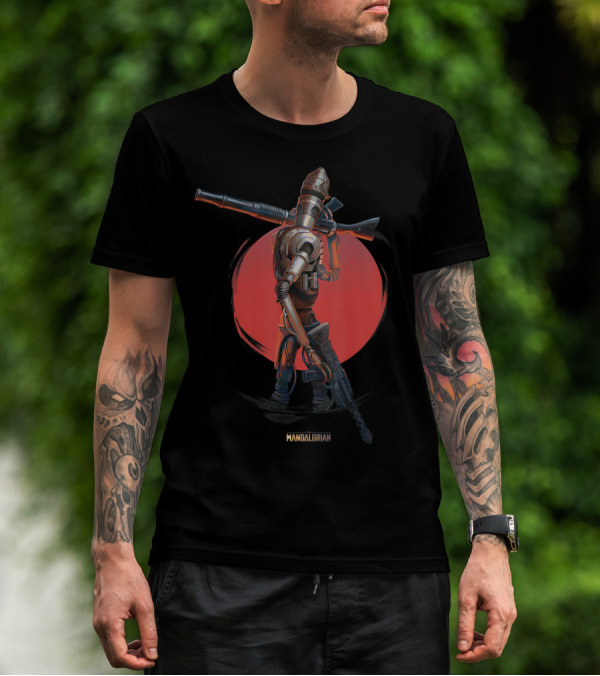 Star Wars The Mandalorian IG-11 Against Red Circle Background T-Shirt