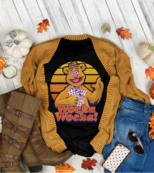 Disney The Muppets Fozzie Bear Wocka Wocka Sunset Circle T-Shirt