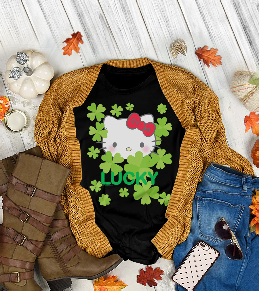 Hello Kitty Lucky Clover Surrounded By Green Clovers And Red Bow T-Shirt