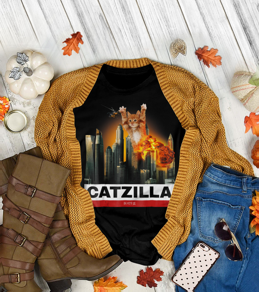 Catzilla Kitty Explosion City Skyline Helicopter Cat Lovers T-Shirt