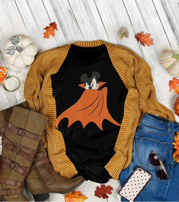 Disney Mickey Mouse Halloween Vampire Cape Smirk T-Shirt