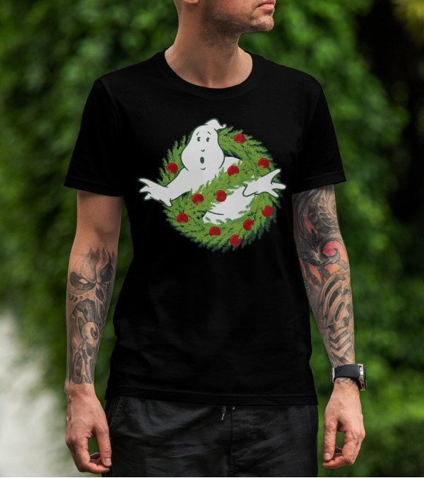 Ghostbusters Logo With Festive Christmas Wreath And Red Ornaments T-Shirt