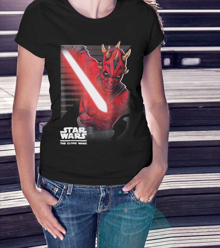 Star Wars The Clone Wars Maul Strikes Lightsaber Duel T-Shirt