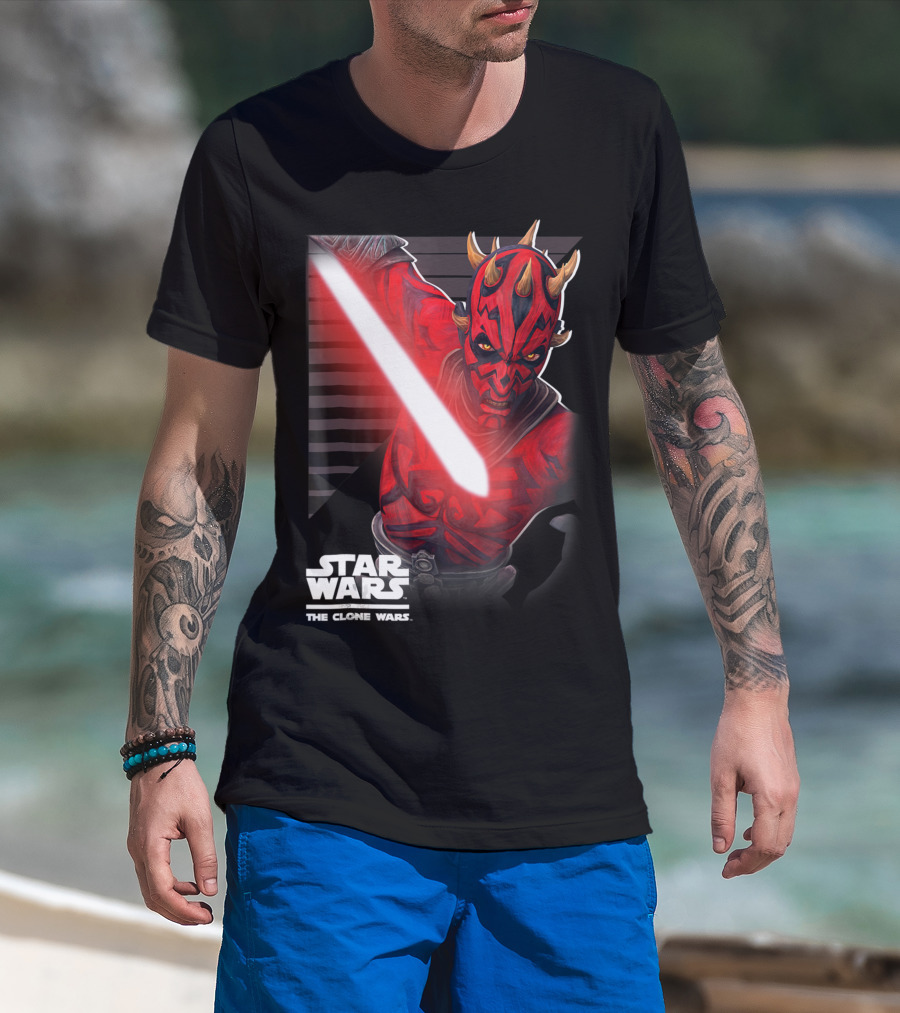 Star Wars The Clone Wars Maul Strikes Lightsaber Duel T-Shirt