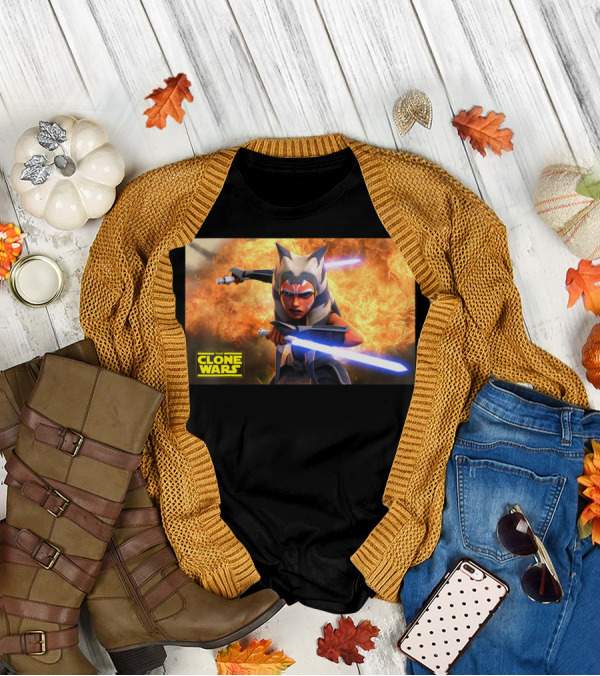 Star Wars The Clone Wars Ahsoka Tano With Lightsabers T-Shirt