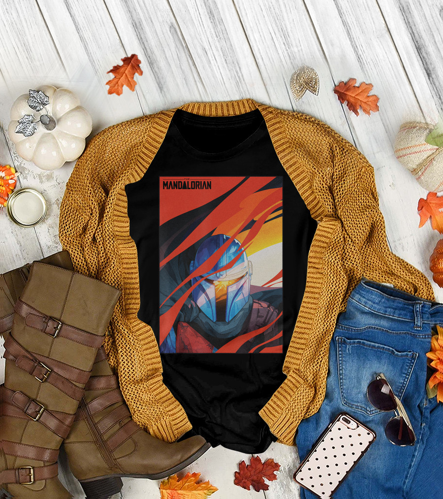 Star Wars The Mandalorian Dynamic Helmet Mural T-Shirt
