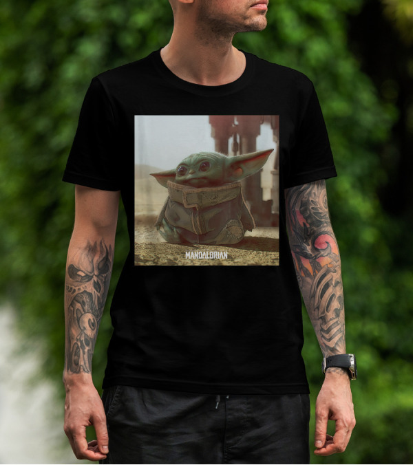 Mandalorian The Child Star Wars Grogu Desert Scene T-Shirt
