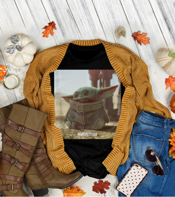 Mandalorian The Child Star Wars Grogu Desert Scene T-Shirt