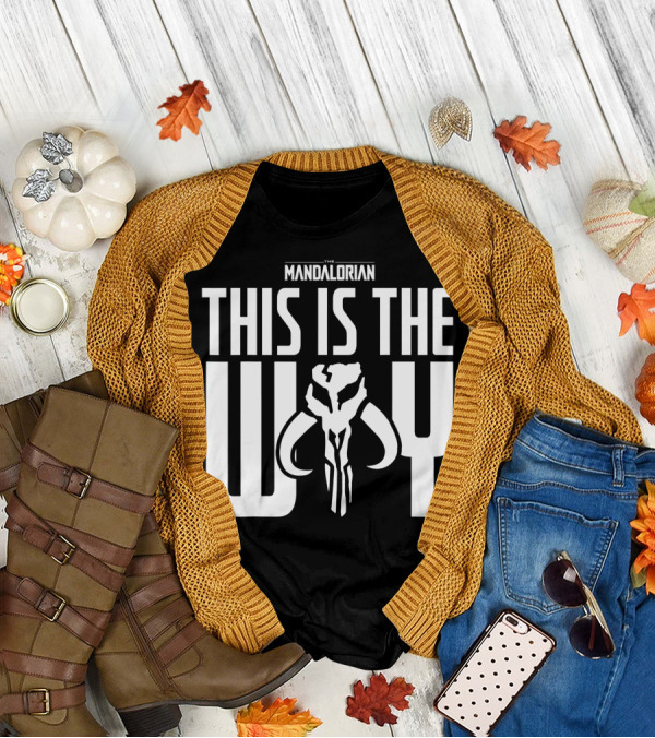 The Mandalorian This Is The Way Mythosaur Emblem T-Shirt