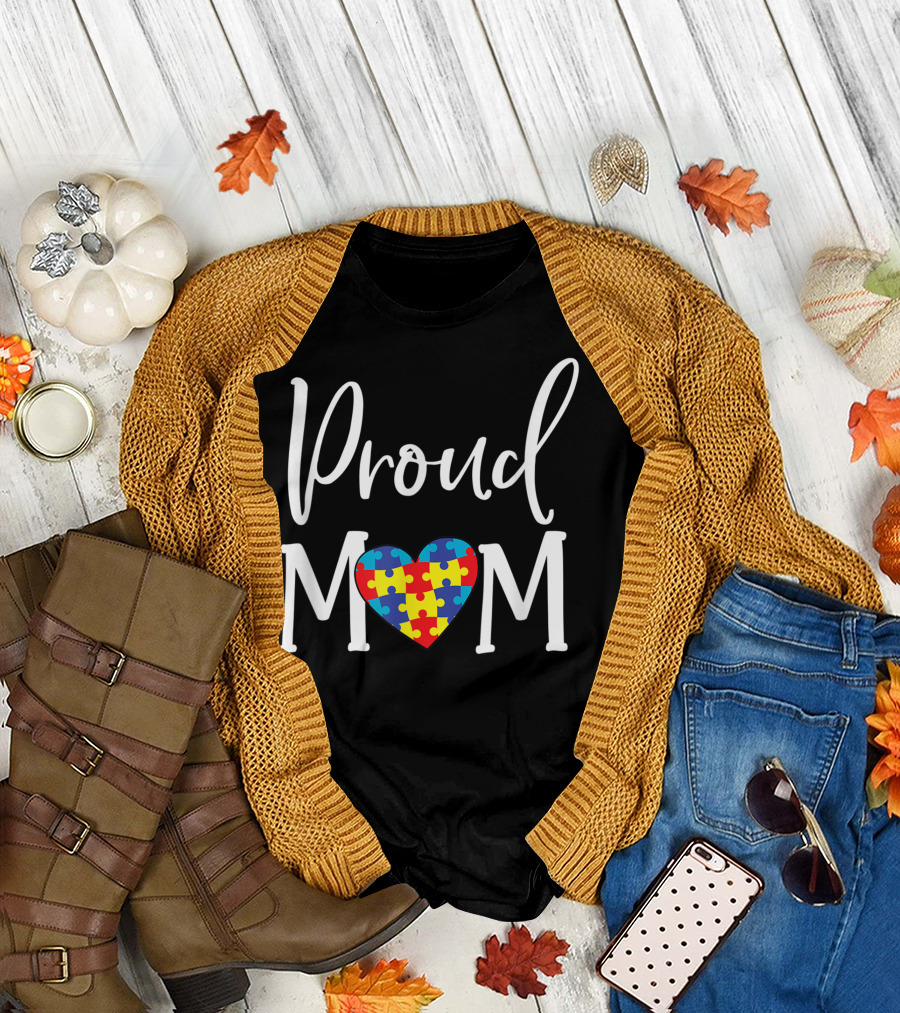 Proud Mom Autism Awareness Puzzle Heart T-Shirt