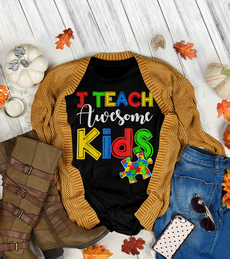 I Teach Awesome Kids Autism Awareness Special Ed Teacher Puzzle Piece T-Shirt