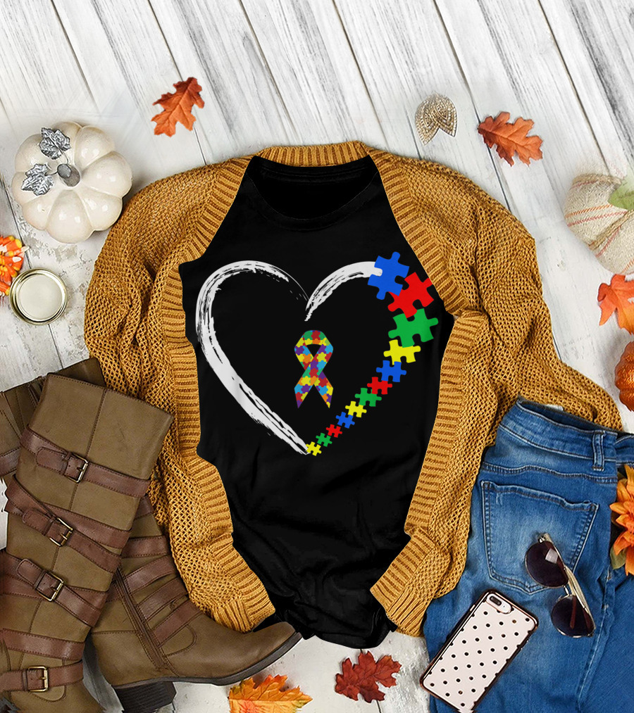 Autism Heart Loves Puzzle Ribbon Puzzle Pieces Autism Awareness T-Shirt