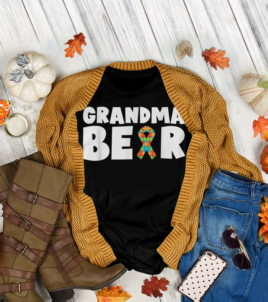 Grandma Bear Autism Awareness Ribbon Puzzle Symbol Grandmother T-Shirt
