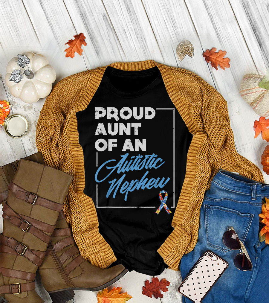 Proud Aunt of an Autistic Nephew Autism Awareness Puzzle T-Shirt