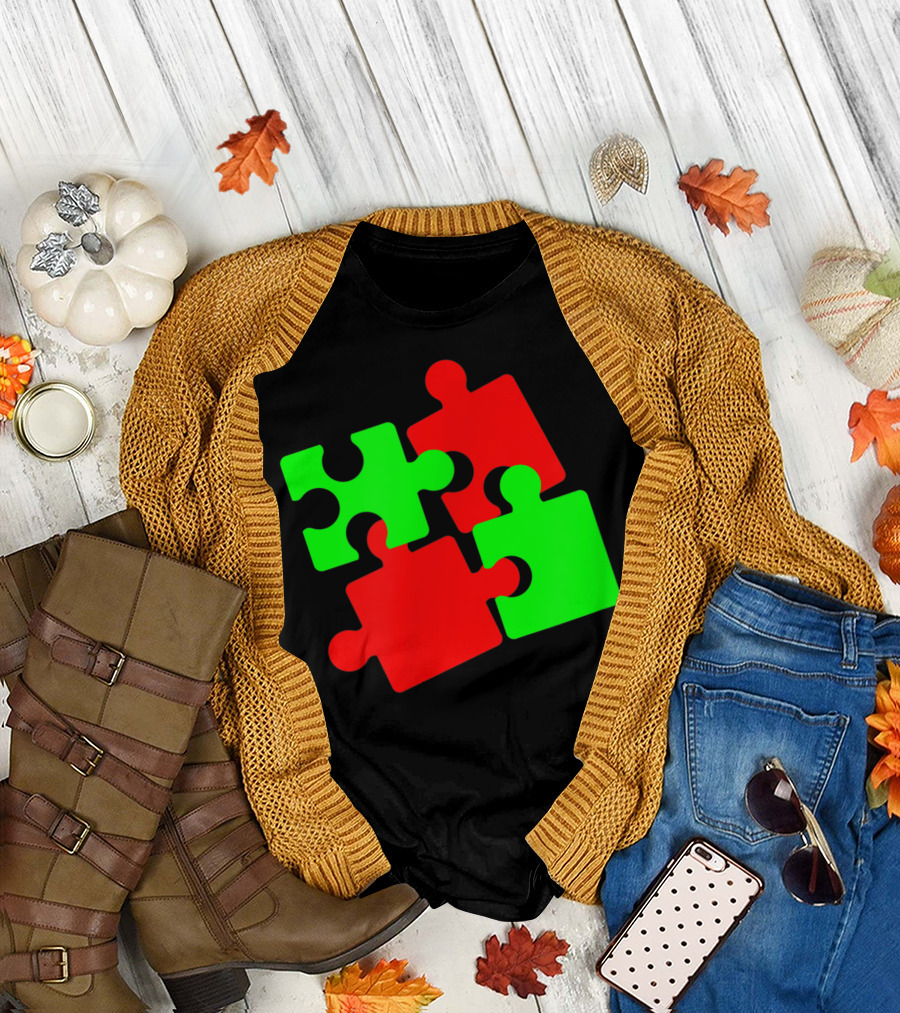 Puzzles Autism Awareness Valentines Day Red Green Pieces T-Shirt