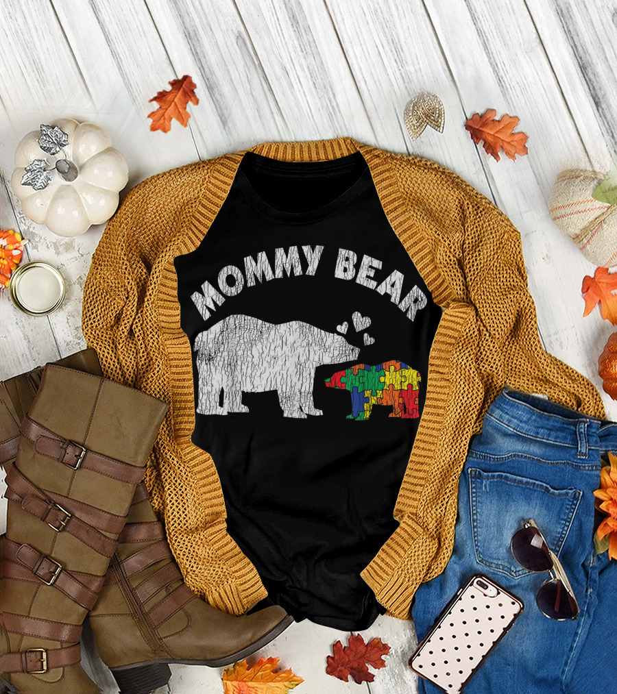 Mommy Bear Autistic Kids Puzzle Heart Autism Awareness T-Shirt