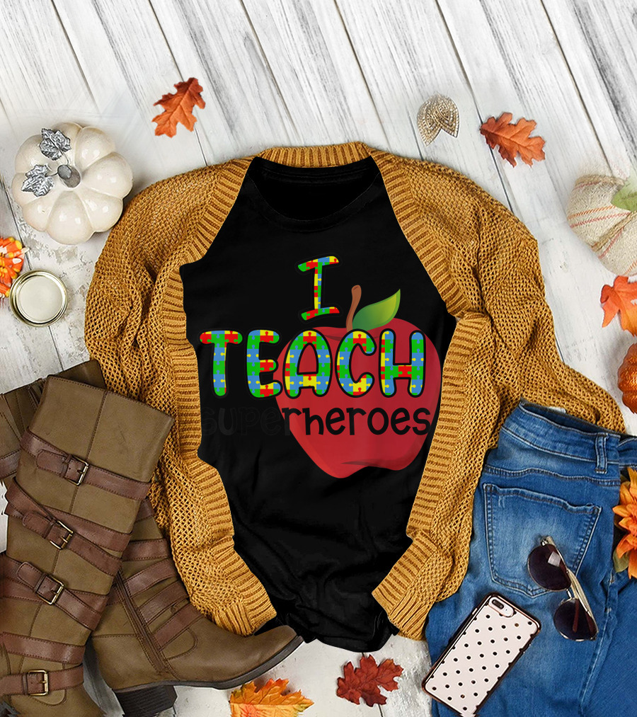 I Teach Superheroes Autism Awareness Puzzle Pattern Apple T-Shirt