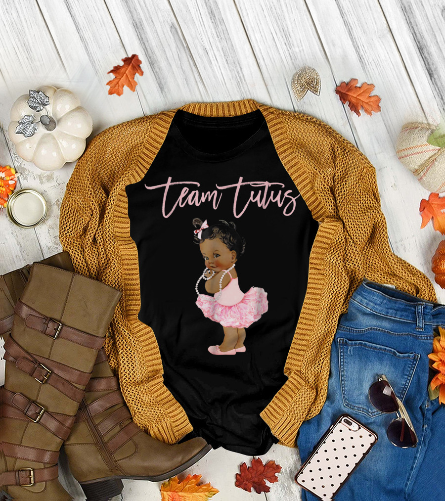 Team Tutus Girl Gender Reveal Baby Shower Touchdown T-Shirt