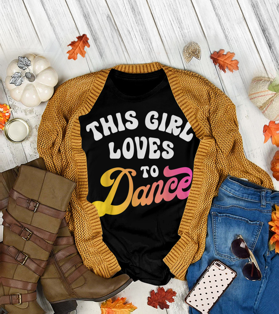 This Girl Loves To Dance Retro Groovy T-Shirt