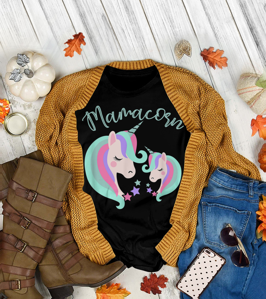Mamacorn Unicorn Lover Mother Daughter Present with Colorful Unicorns and Stars T-Shirt