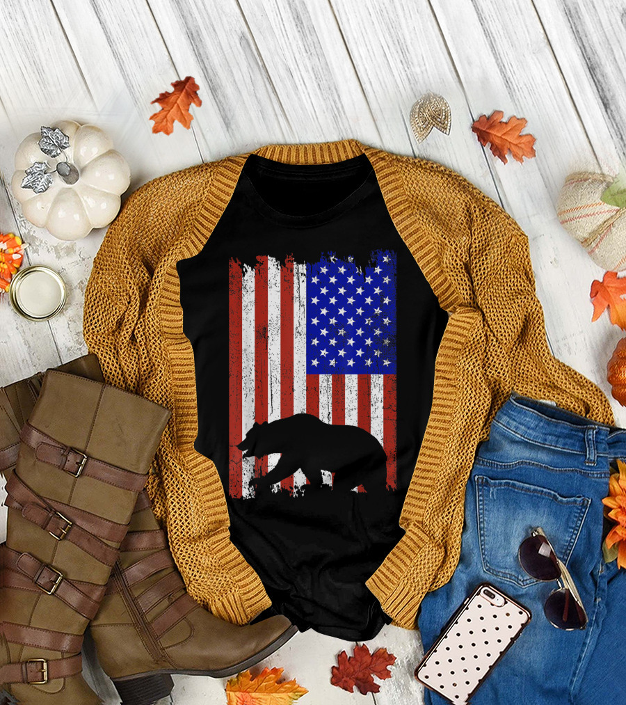 Bear Hunter Women American Flag Bear Hunting T-Shirt
