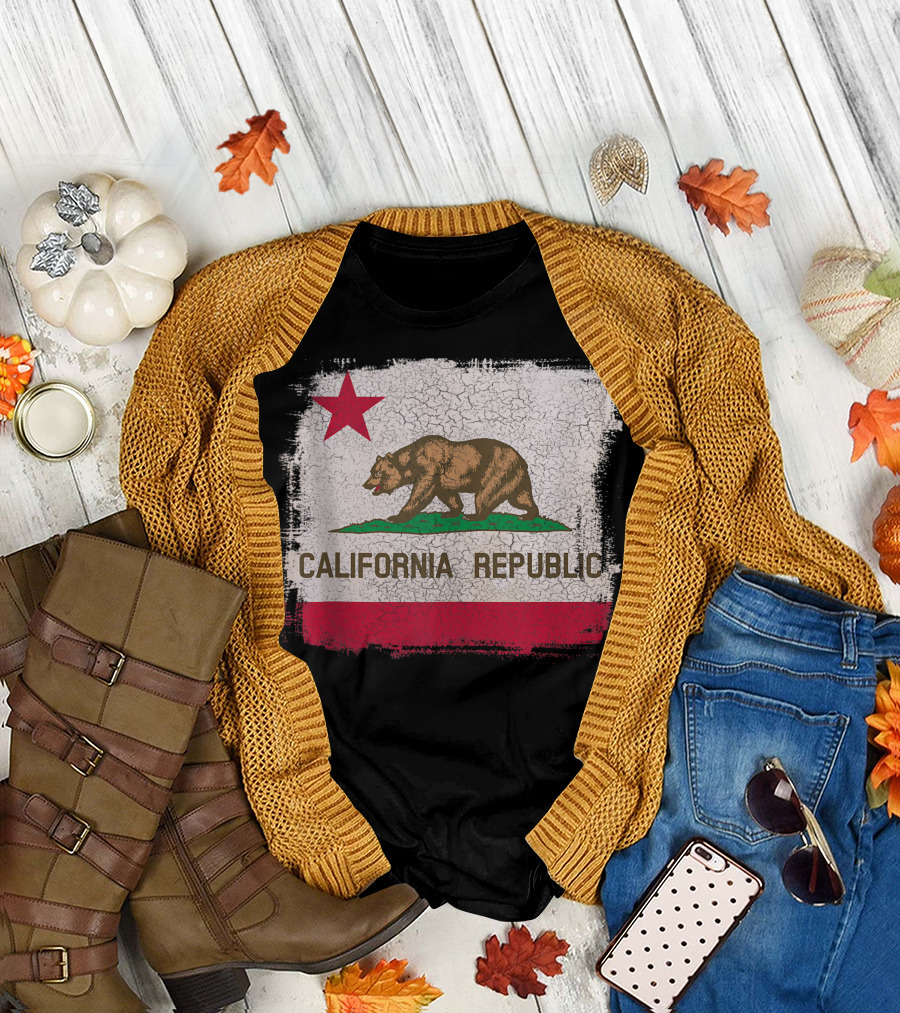 California Republic Flag Distressed Souvenir Bear T-Shirt