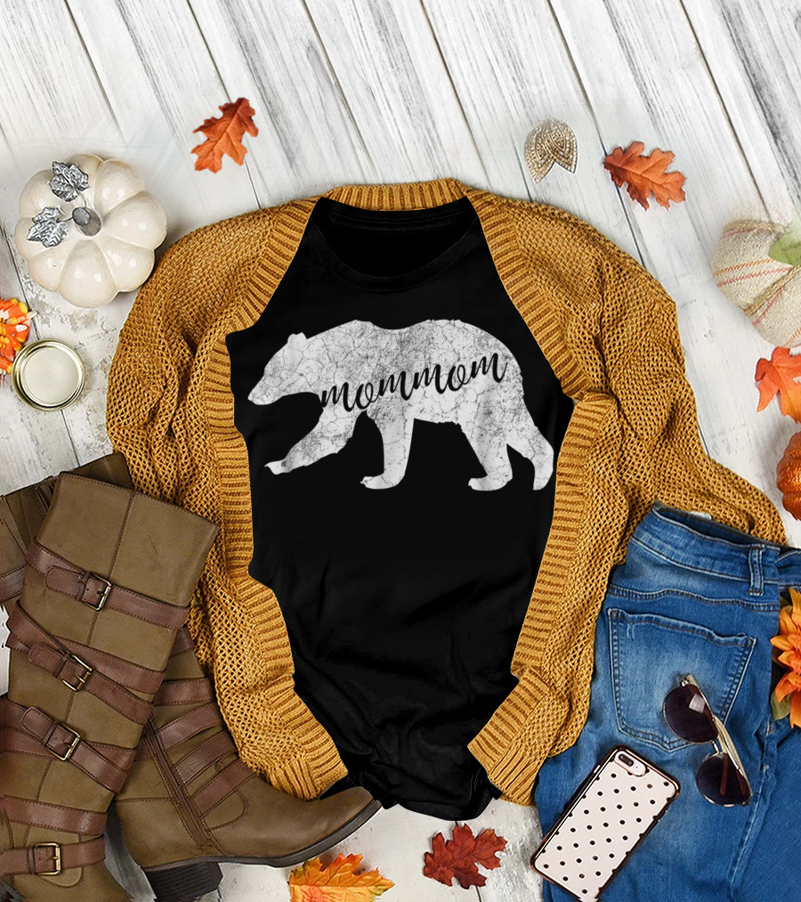 Mommom Bear Distressed Pregnancy Announcement T-Shirt