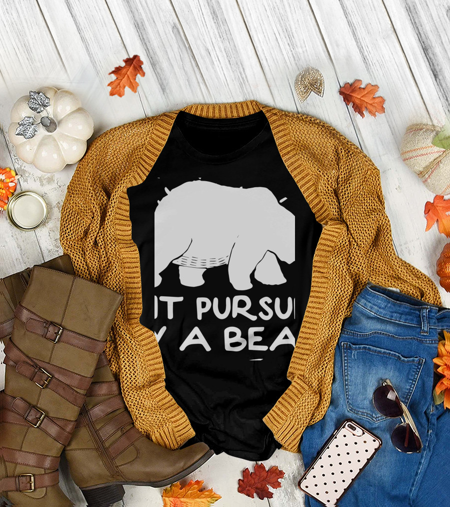 Exit Pursued By A Bear Shakespeare Winter Scene T-Shirt