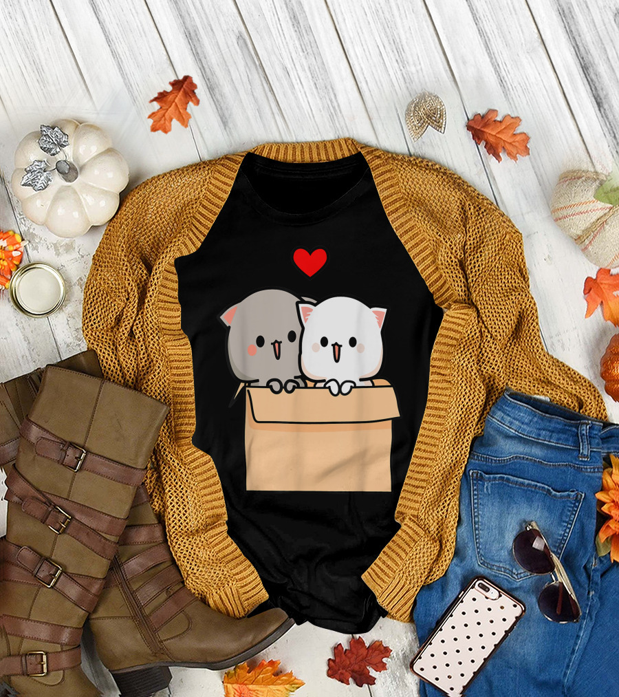 Valentines Mochi Peach Cat Goma in Love Box with Heart for Cats Lover T-Shirt