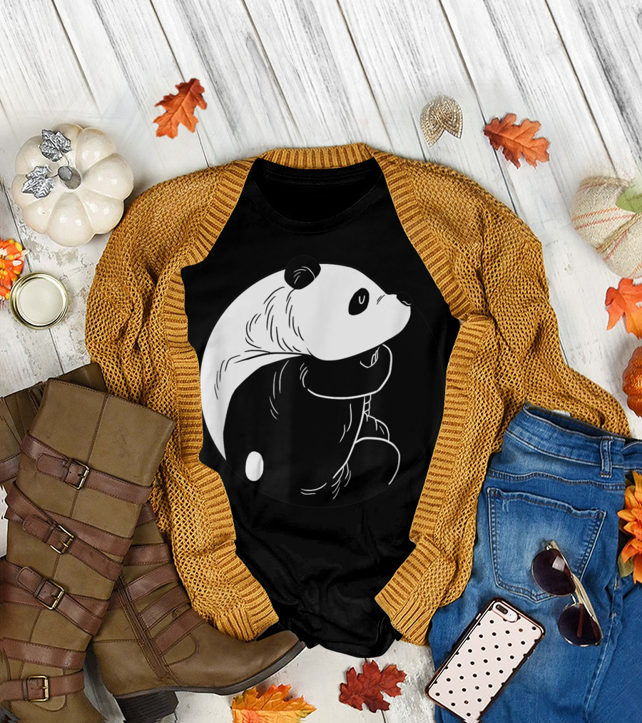 Panda Yin Yang Harmony Balance Humor Animal Puns Yin Yang Panda Symbol Puns T-Shirt