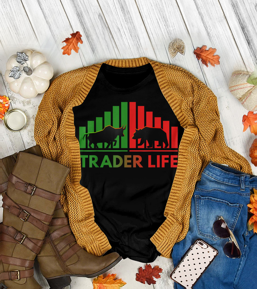 Trader Life Bulls and Bears Stock Market Trading Investors T-Shirt