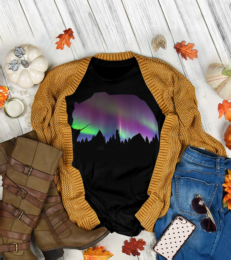 Alaska Aurora Borealis Northern Lights Bear Wildlife T-Shirt