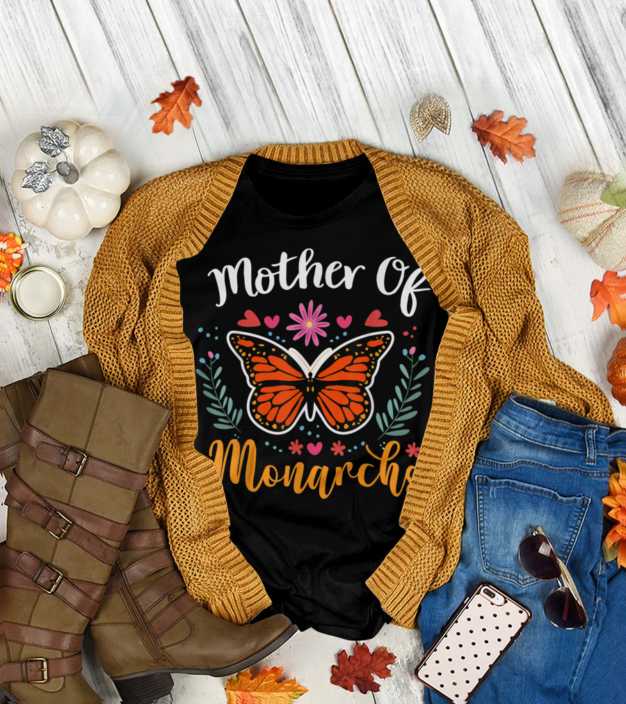 Mother Of Monarchs Monarch Butterfly Hearts Flowers Leafy Motifs T-Shirt